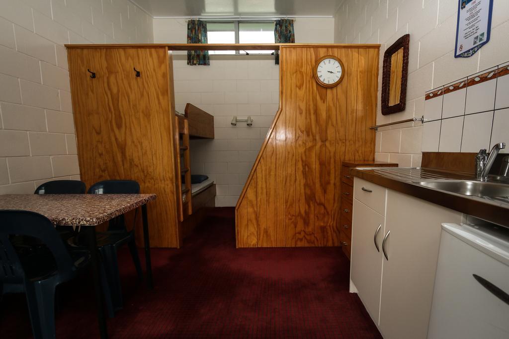 New Plymouth Top 10 Holiday Park Zimmer foto
